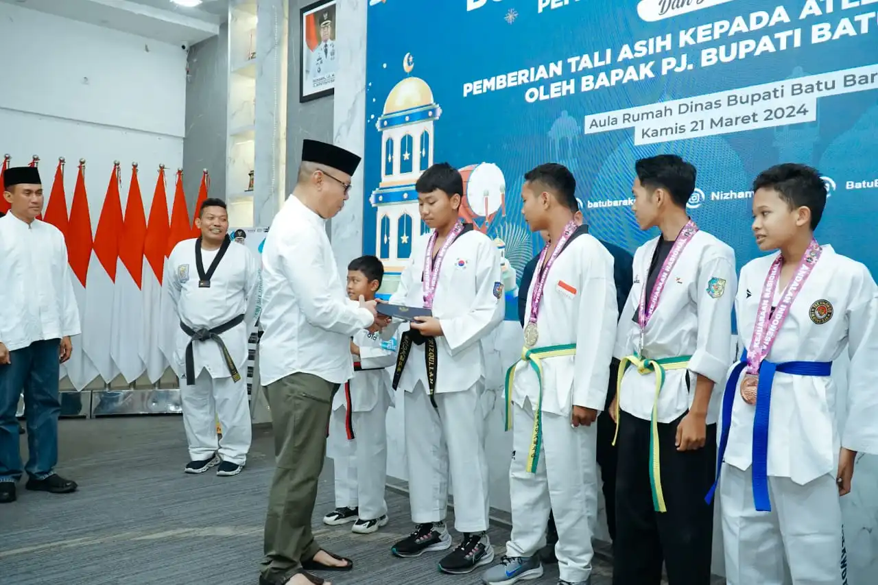 Pemkab Batu Bara Gelar Buka Puasa Bersama dan Beri Tali Asih Para Atlet Taekwondo