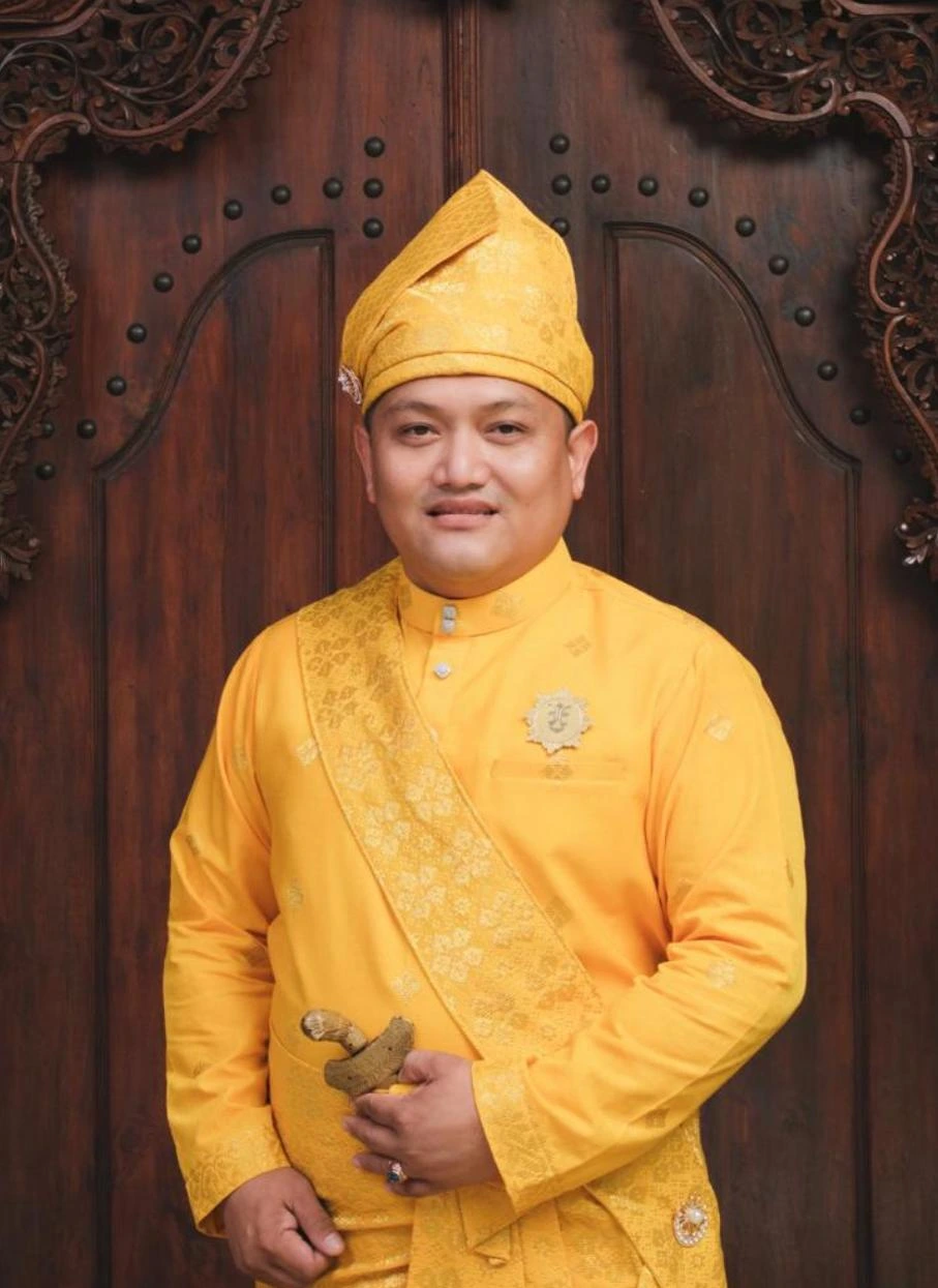 Izhar Fauzi Resmi Sandang Gelar Datuk Ke-VII Lima Puluh