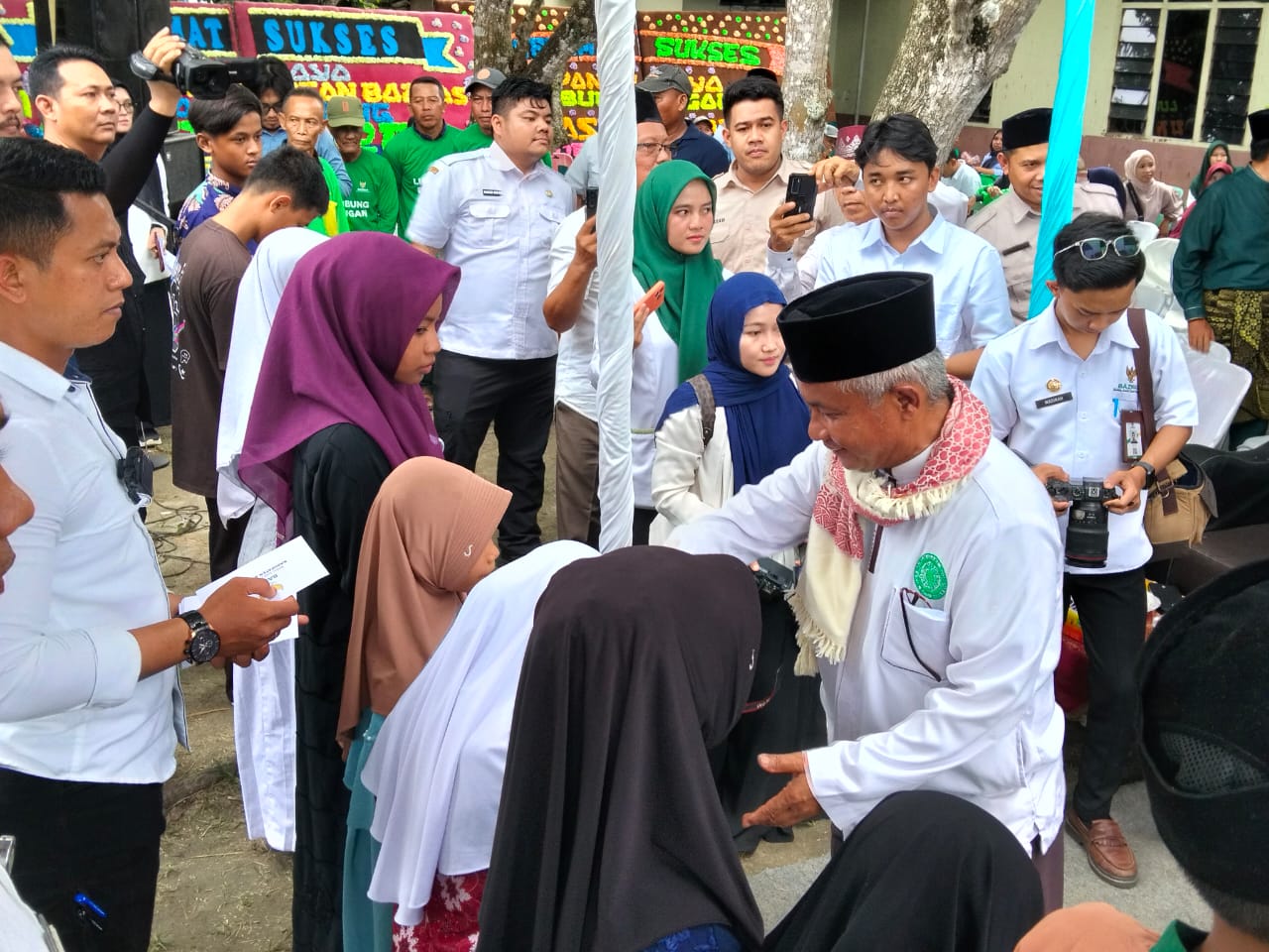 Program Lumbung Pangan BAZNAS Batu Bara Berhasil, Ketua BAZNAS RI Hadir pada Panen Raya